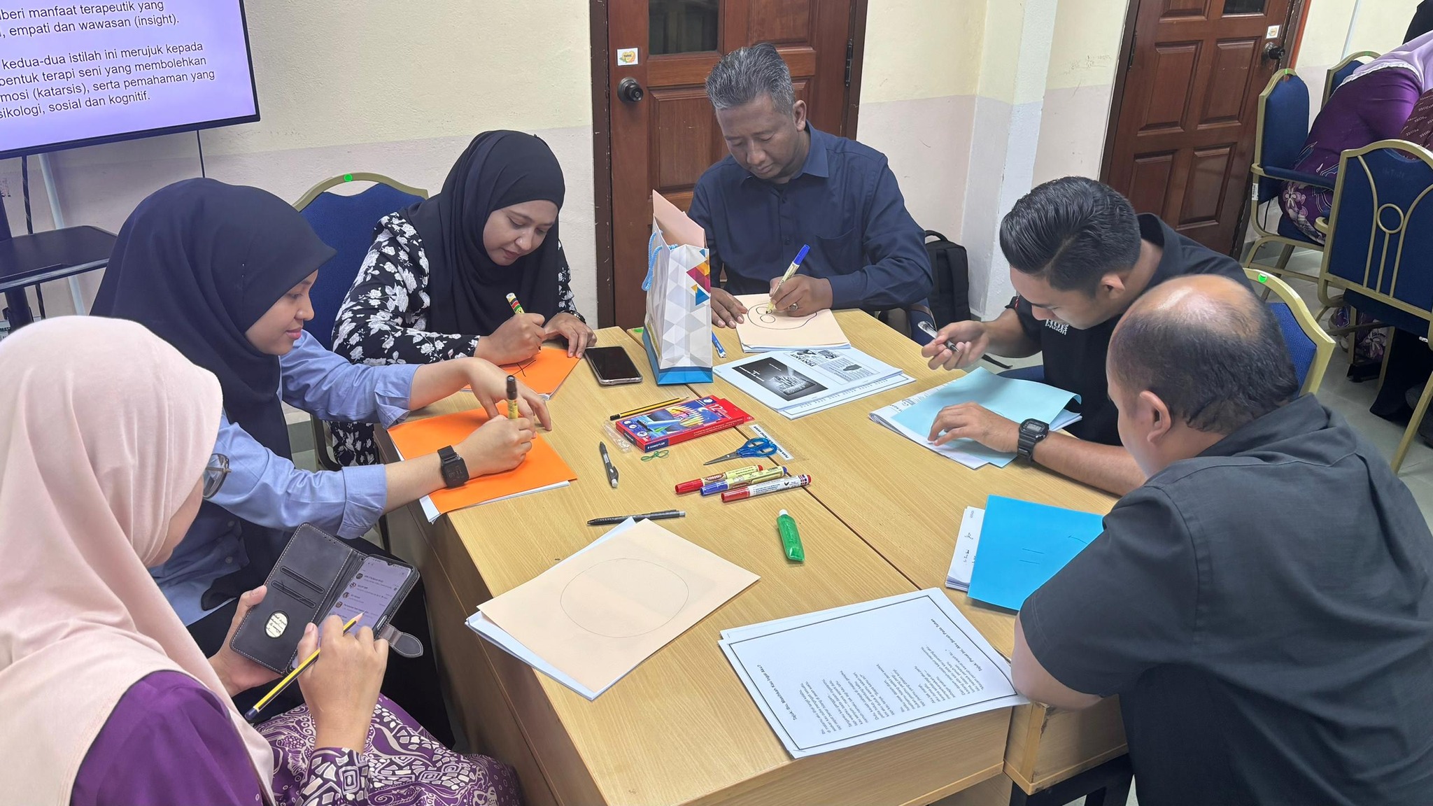 BENGKEL MEMBACA MERAWAT JIWA : KENALI BIBLIOTERAPI