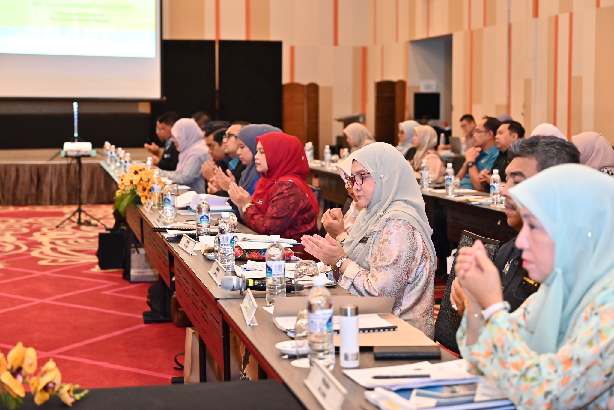 DUA MESYUARAT UTAMA PERPUSTAKAAN NEGARA MALAYSIA (PNM) PERKUKUH JALINAN PERPUSTAKAAN AWAM NEGERI DAN PERSEKUTUAN